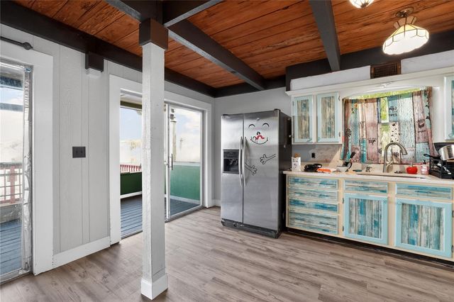 8111 N MOBLEY ROAD, Odessa, FL 33556