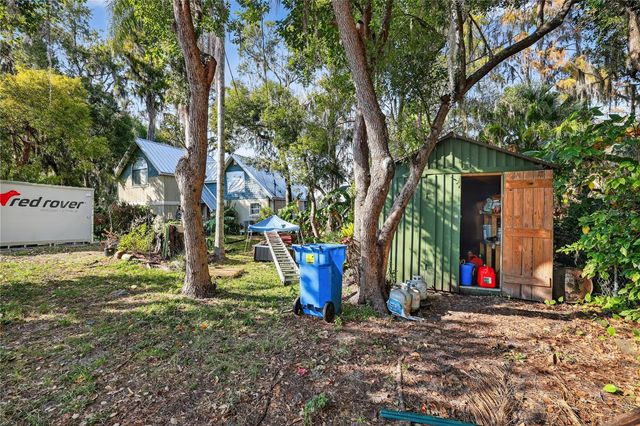 8111 N MOBLEY ROAD, Odessa, FL 33556