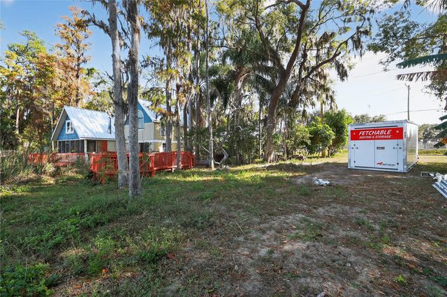 8111 N MOBLEY ROAD, Odessa, FL 33556