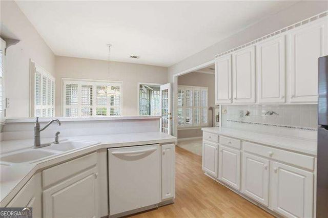 3923 Concord Walk Drive SE, Smyrna, GA 30082