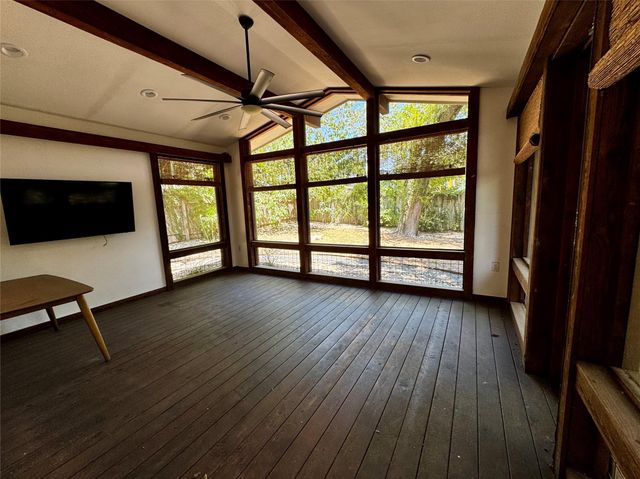 2012 De Verne ST, Austin, TX 78704