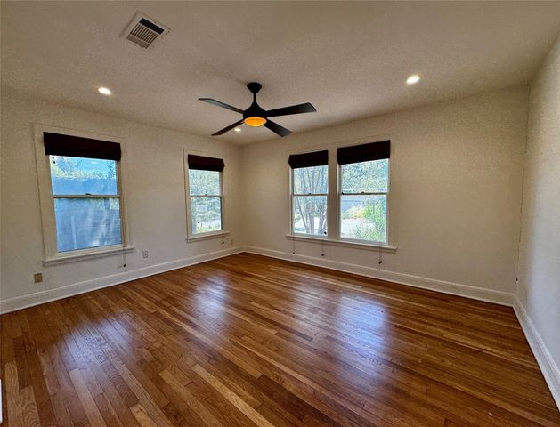 2012 De Verne ST, Austin, TX 78704