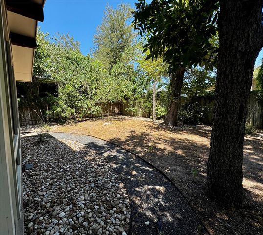 2012 De Verne ST, Austin, TX 78704