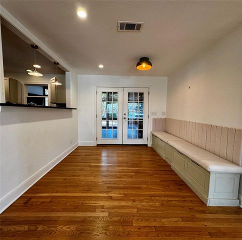 2012 De Verne ST, Austin, TX 78704