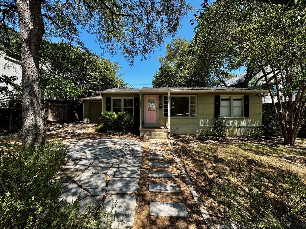 2012 De Verne ST, Austin, TX 78704