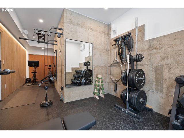 1347 Nw 114TH Ave, Portland, OR 97229