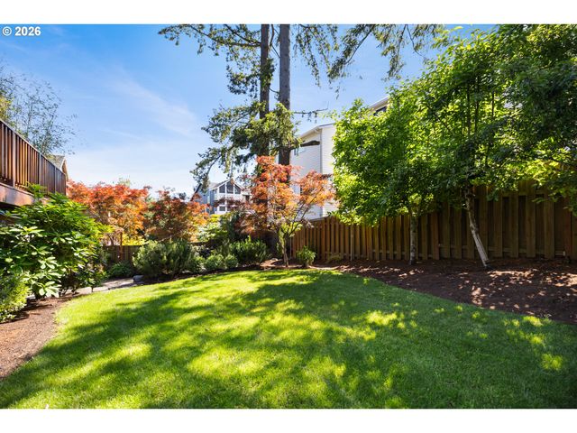 1347 Nw 114TH Ave, Portland, OR 97229