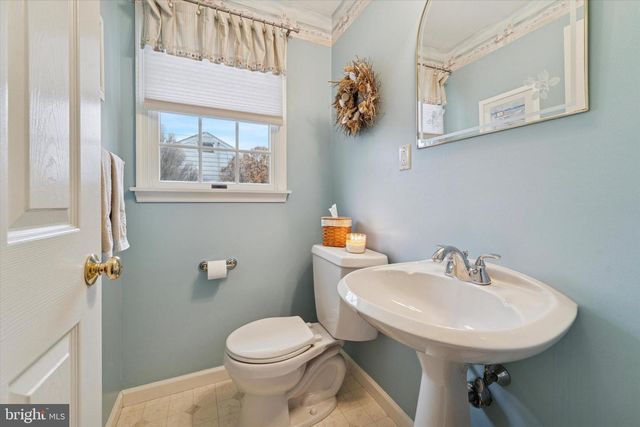 2 BEECH PL, West Deptford, NJ 08096