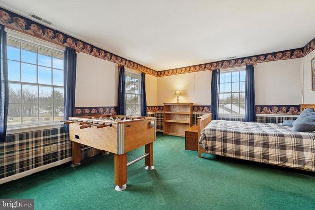 2 BEECH PL, West Deptford, NJ 08096