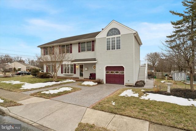 2 BEECH PL, West Deptford, NJ 08096