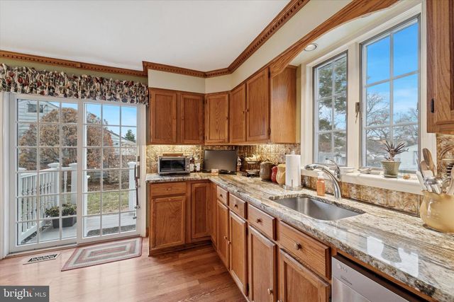 2 BEECH PL, West Deptford, NJ 08096