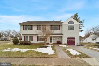 2 BEECH PL, West Deptford, NJ 08096