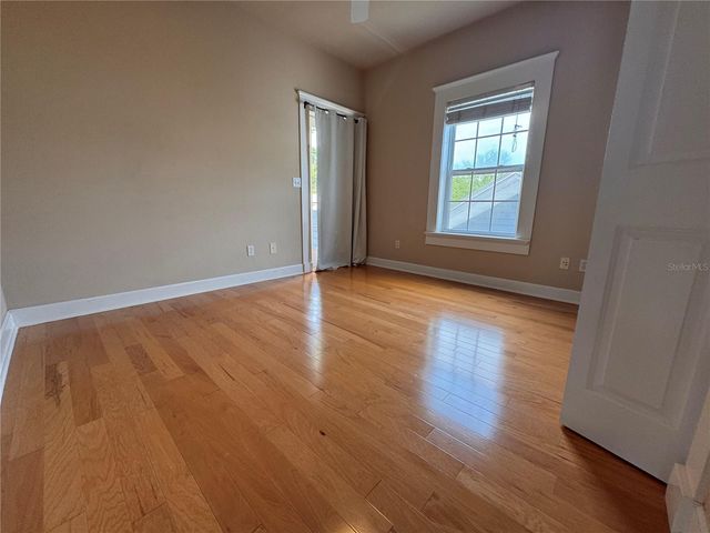 5020 NW 10TH PLACE, Gainesville, FL 32605