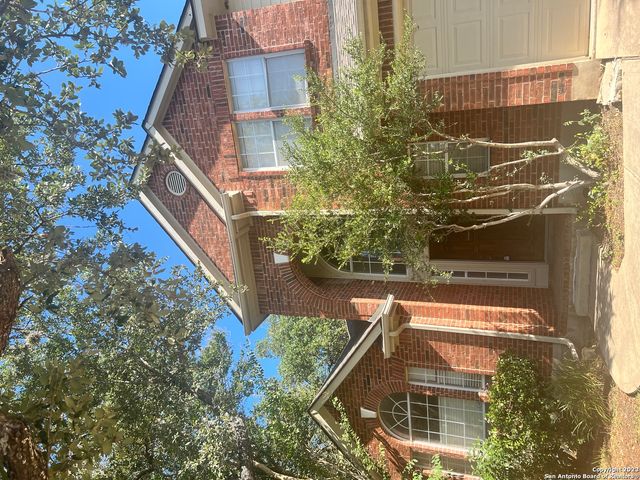 6035 Hart Field, San Antonio, TX 78249