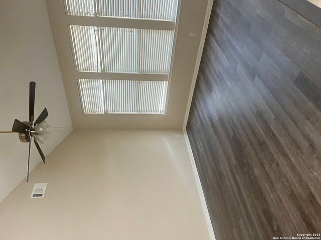 6035 Hart Field, San Antonio, TX 78249