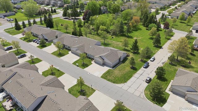 53199 Pineridge Drive, Chesterfield Township, MI 48051