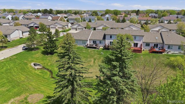 53199 Pineridge Drive, Chesterfield Township, MI 48051