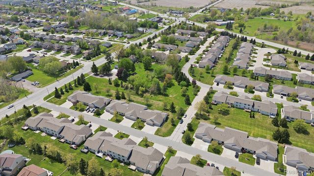 53199 Pineridge Drive, Chesterfield Township, MI 48051