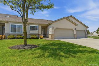 53199 Pineridge Drive, Chesterfield Township, MI 48051