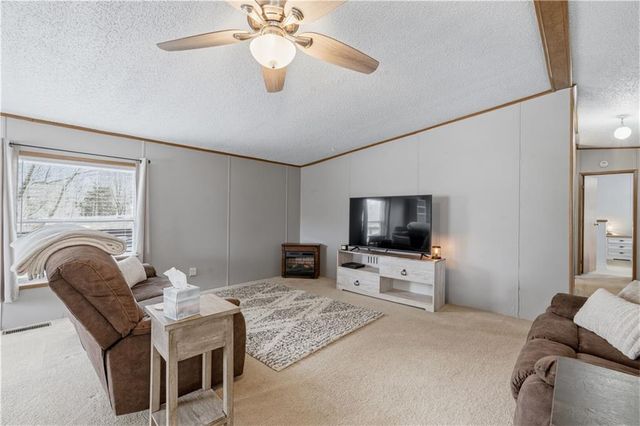 1201 Pecan Street, Odessa, MO 64076