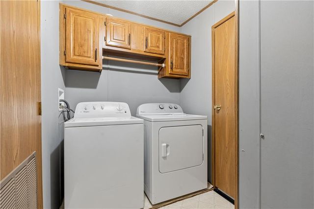 1201 Pecan Street, Odessa, MO 64076