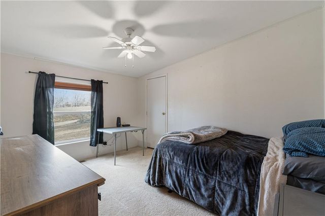 1201 Pecan Street, Odessa, MO 64076