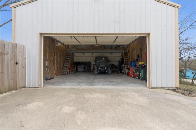 1201 Pecan Street, Odessa, MO 64076