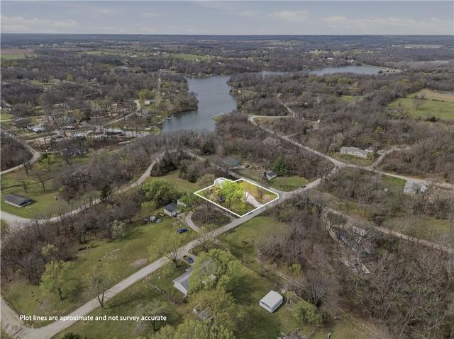 1201 Pecan Street, Odessa, MO 64076