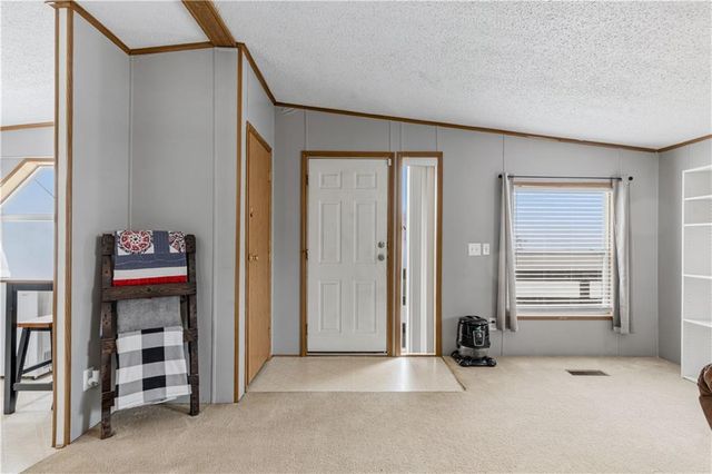 1201 Pecan Street, Odessa, MO 64076