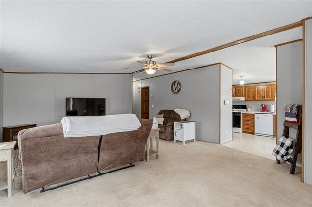 1201 Pecan Street, Odessa, MO 64076