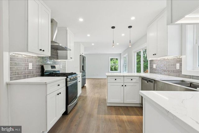 288 CLAMER RD, Ewing, NJ 08628