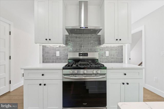 288 CLAMER RD, Ewing, NJ 08628