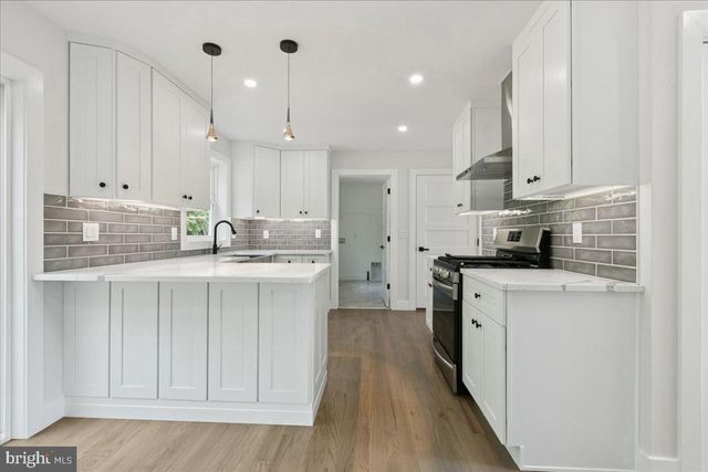 288 CLAMER RD, Ewing, NJ 08628