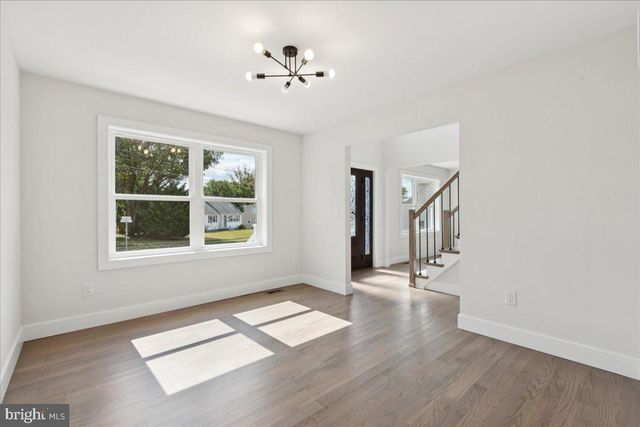 288 CLAMER RD, Ewing, NJ 08628