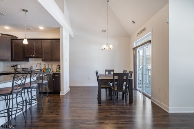 104 Autumn Ct, Little Falls Twp., NJ 07424