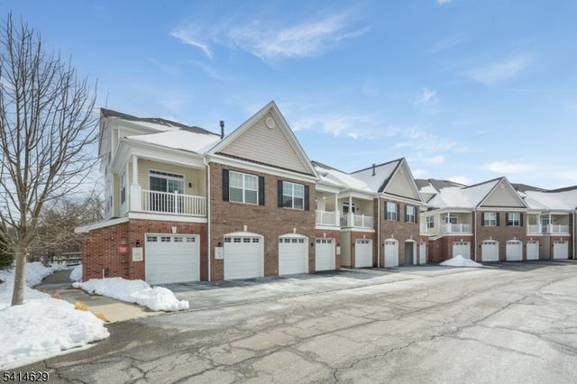 104 Autumn Ct, Little Falls Twp., NJ 07424