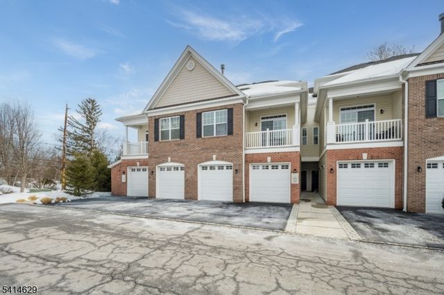 104 Autumn Ct, Little Falls Twp., NJ 07424