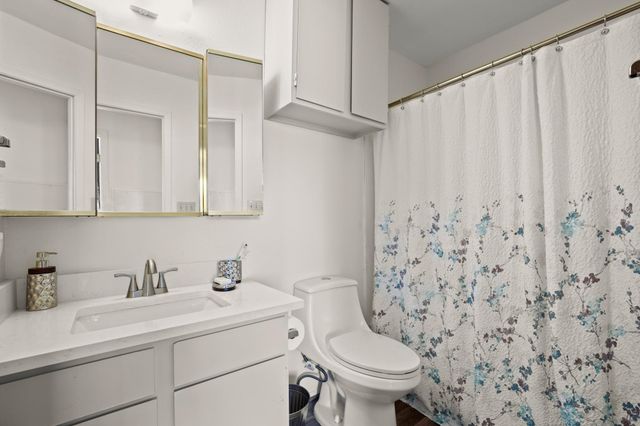 901 Silver Quail LN, Austin, TX 78758