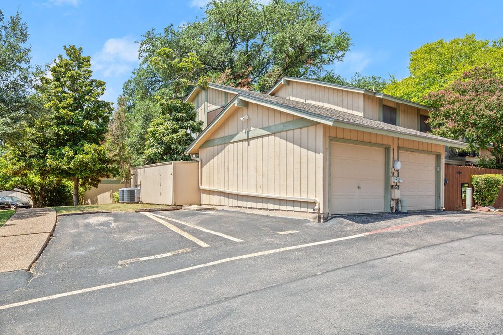 901 Silver Quail LN, Austin, TX 78758