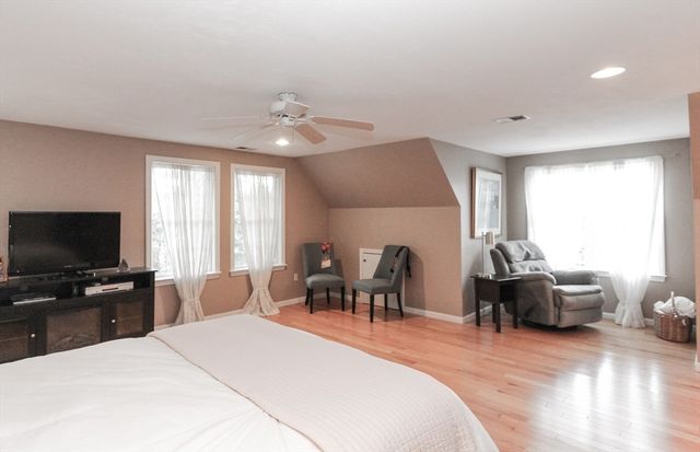 1 Haven Way, Hopedale, MA 01747