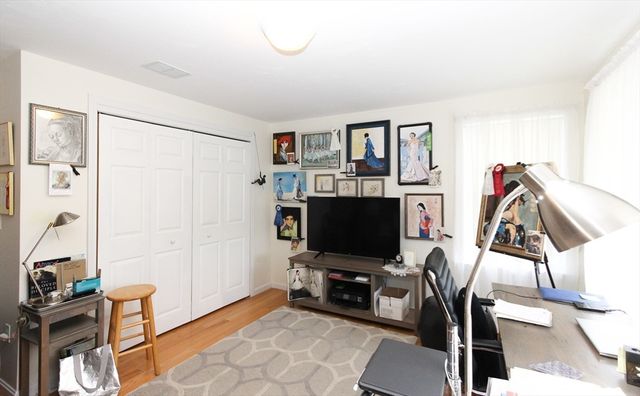 1 Haven Way, Hopedale, MA 01747