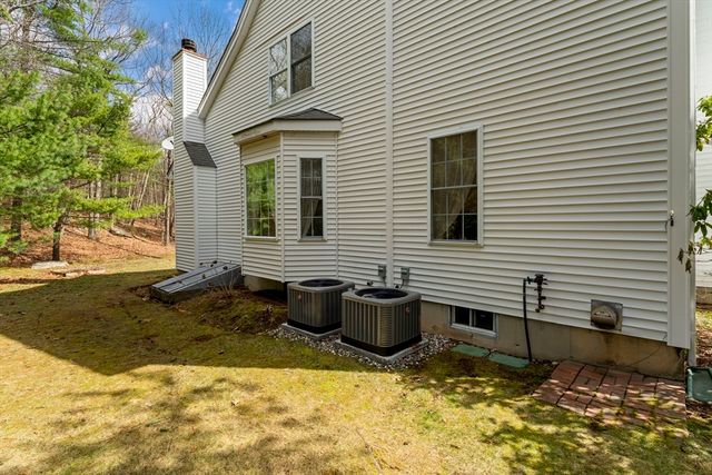 1 Haven Way, Hopedale, MA 01747