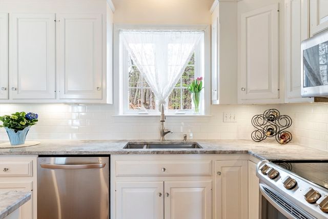 1 Haven Way, Hopedale, MA 01747