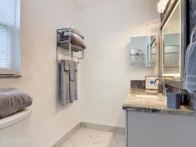 819 B Street, New Smyrna Beach, FL 32168