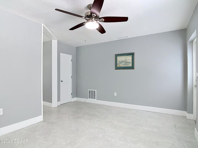 819 B Street, New Smyrna Beach, FL 32168