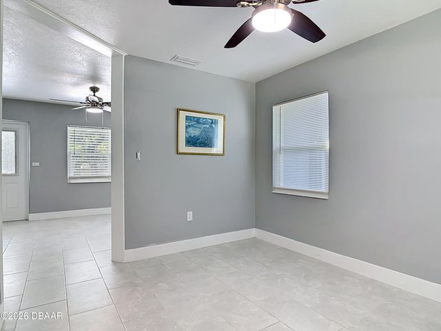 819 B Street, New Smyrna Beach, FL 32168