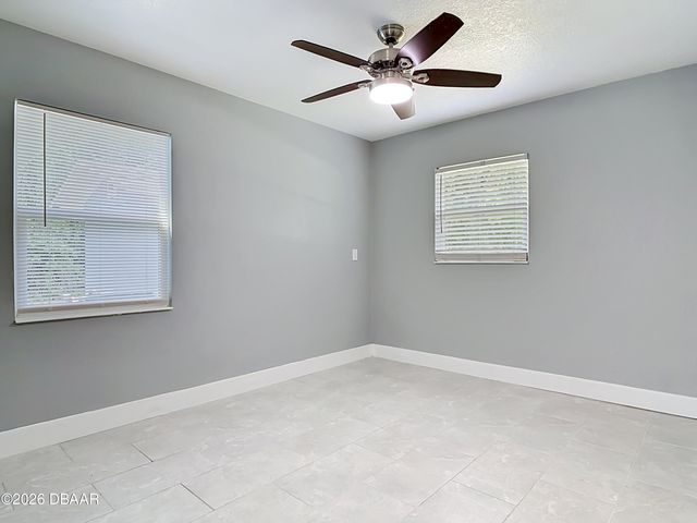 819 B Street, New Smyrna Beach, FL 32168