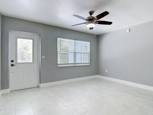 819 B Street, New Smyrna Beach, FL 32168