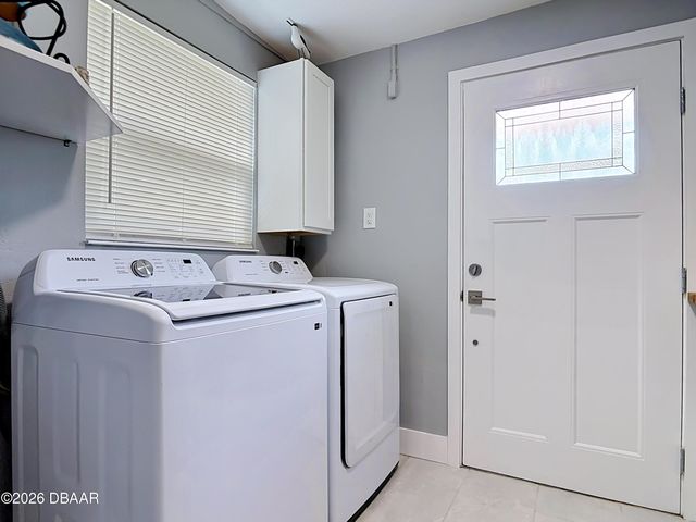 819 B Street, New Smyrna Beach, FL 32168