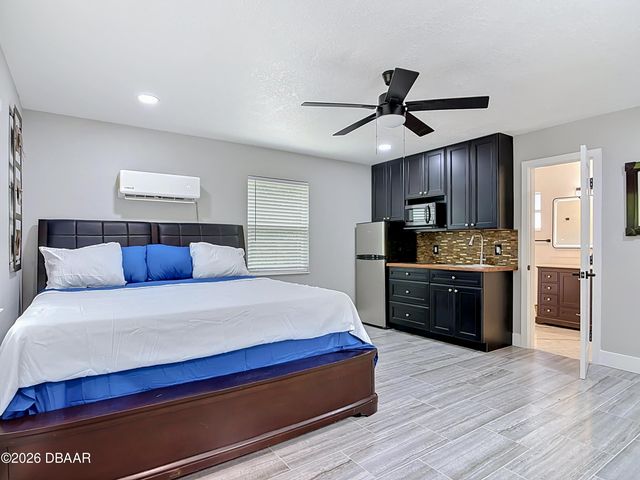819 B Street, New Smyrna Beach, FL 32168